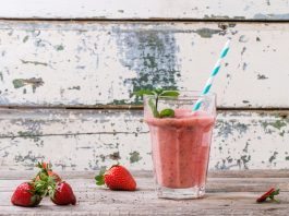 Coconut Oil Post Low Carb Strawberry Smoothie