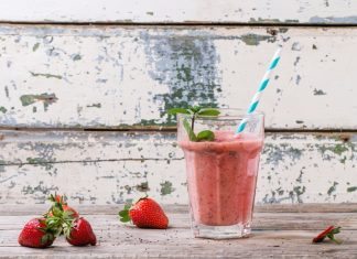 Coconut Oil Post Low Carb Strawberry Smoothie